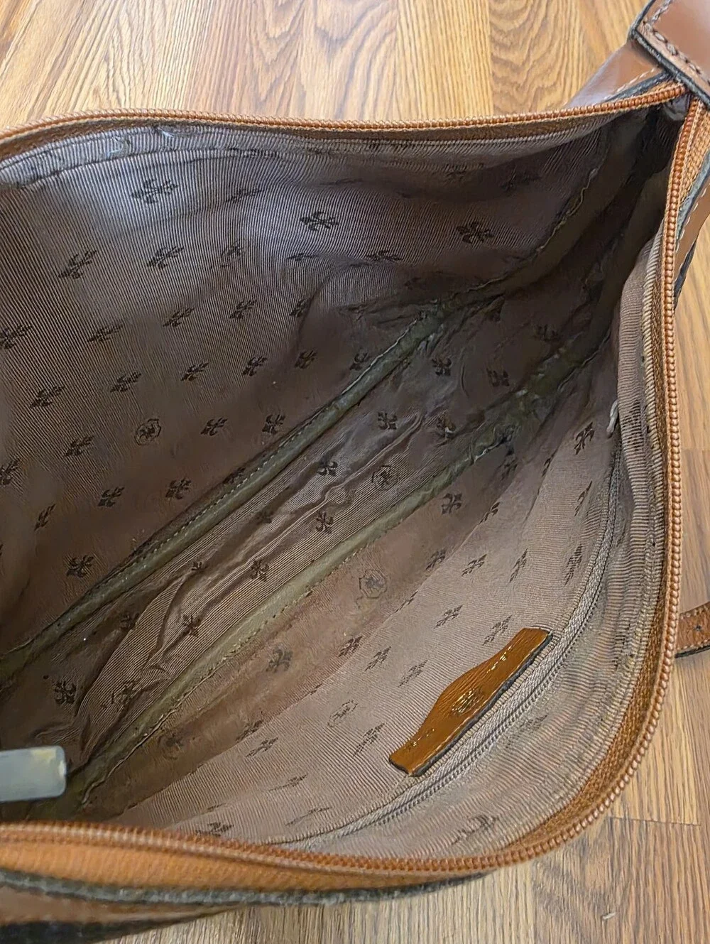 Vintage John Romain Navy Blue Tan Two Tone Shoulder Bag Crossbody Purse Textured